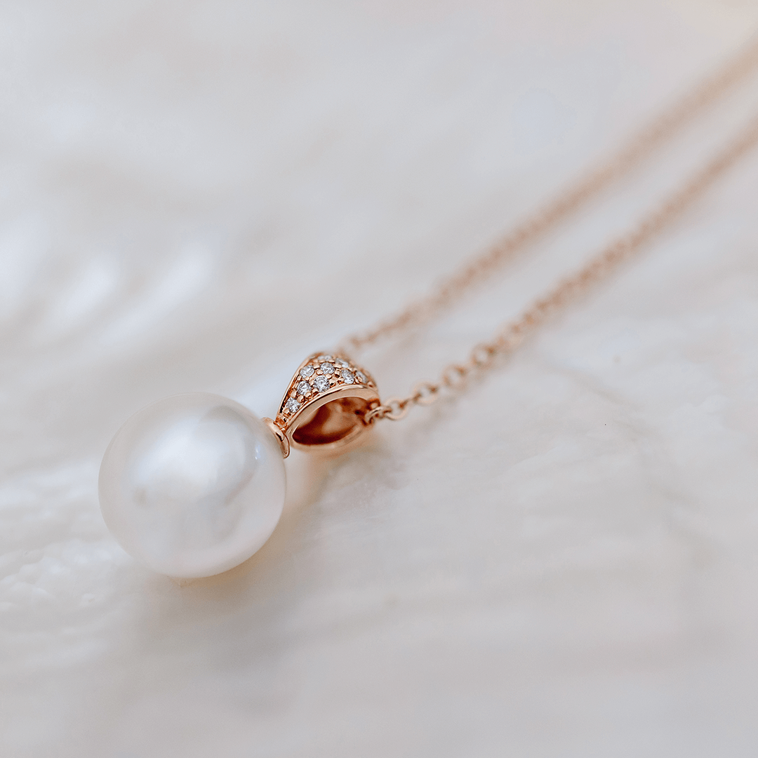 Rose Gold South Sea Pearl Pendant with Diamonds